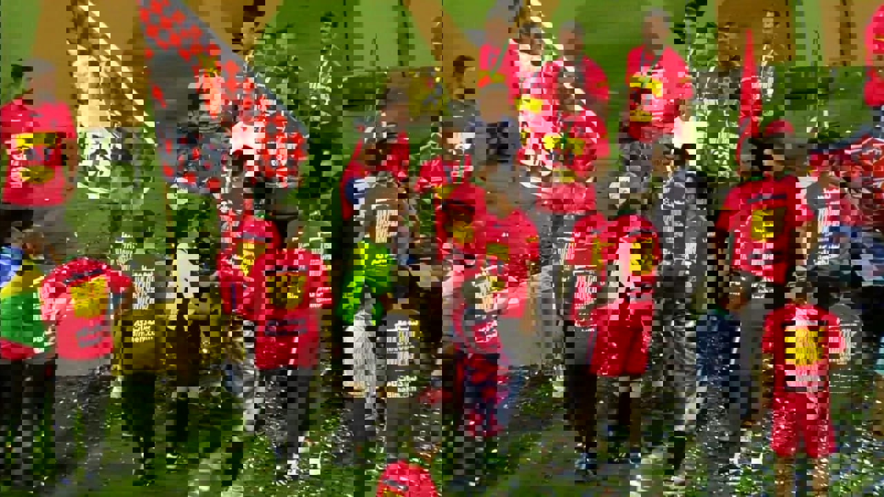 1882807