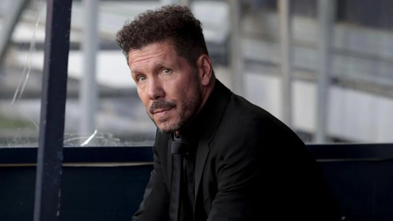 سیمئونه: نمیفهمم چرا پنالتی واضحمان را نگرفتند