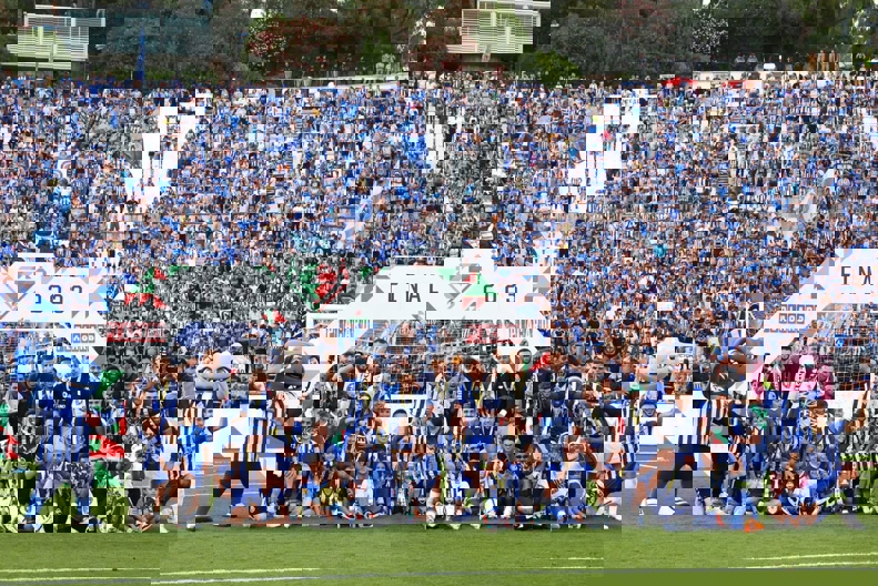 1883481