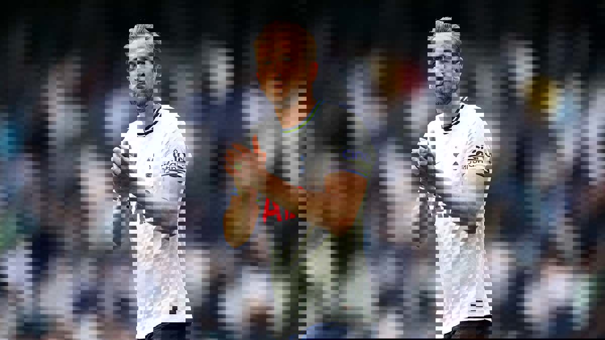 1883364