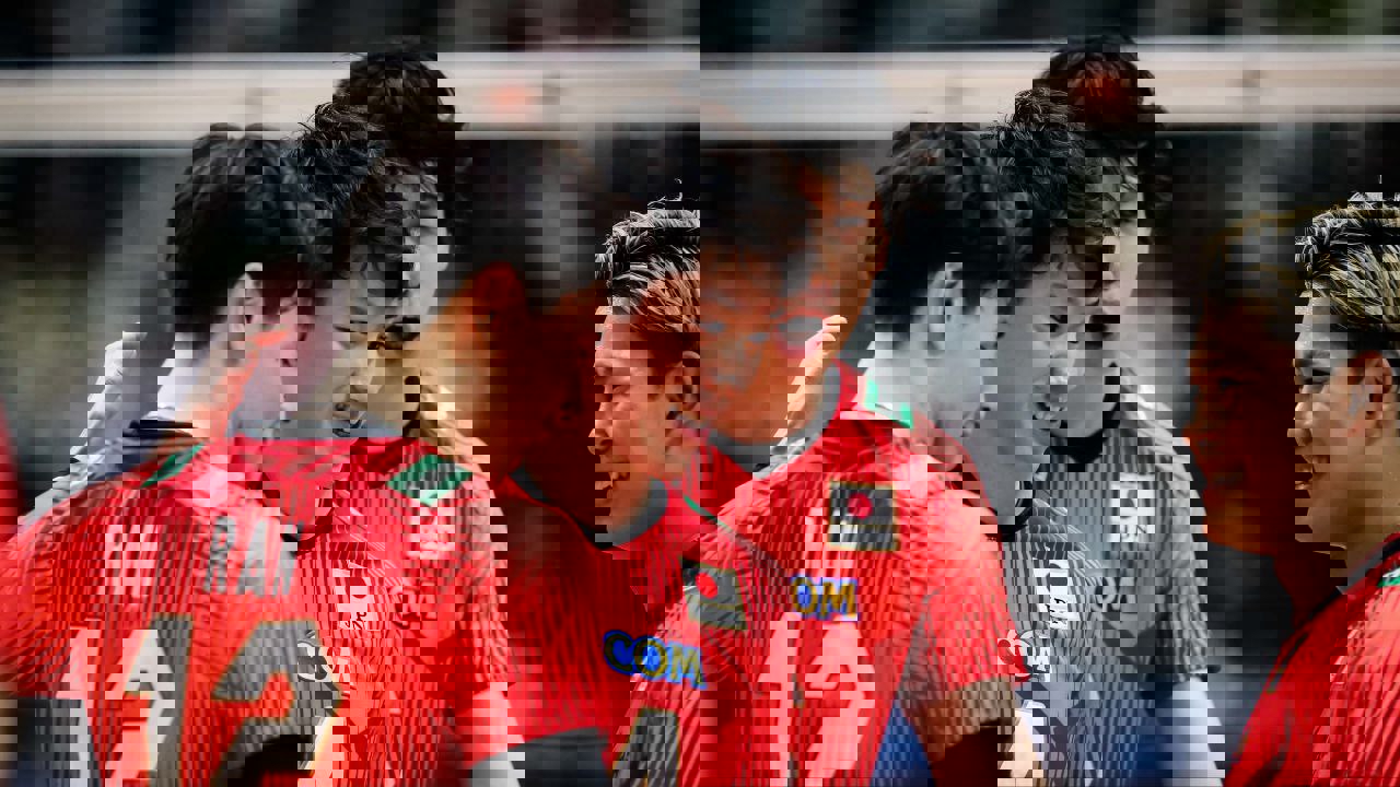 1884021