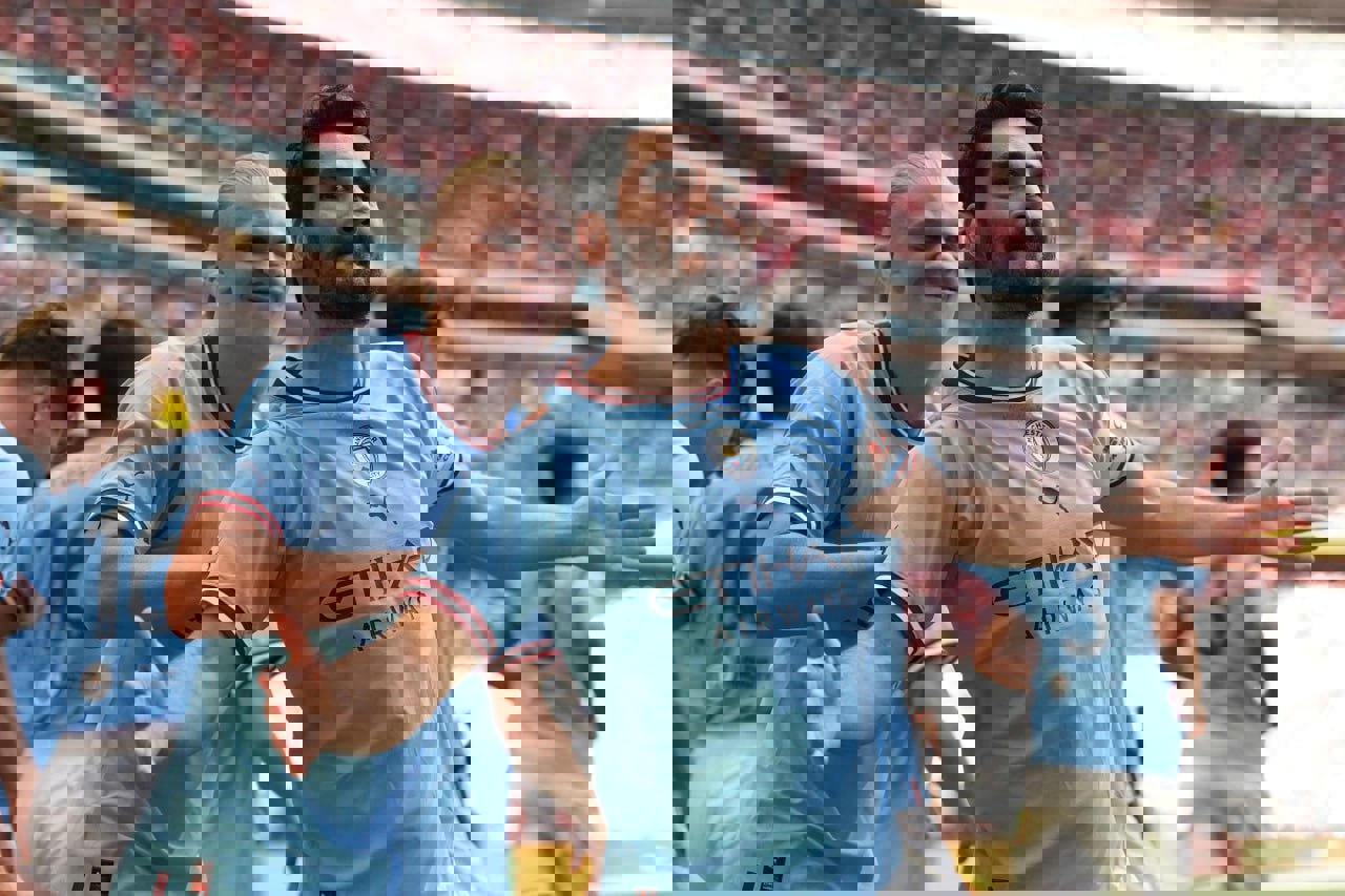 1884066