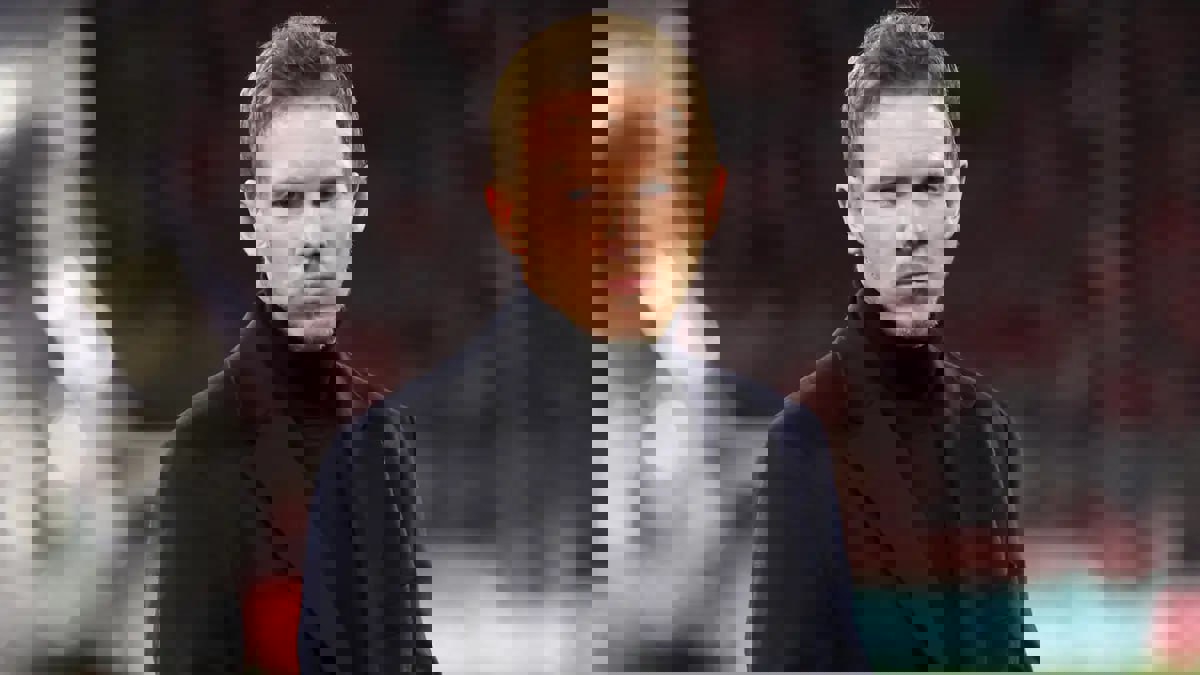 1884078