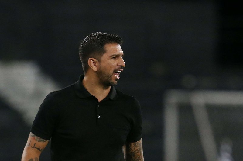 سرمربی سابق الهلال: مسی را با رونالدو مقایسه نکنید!