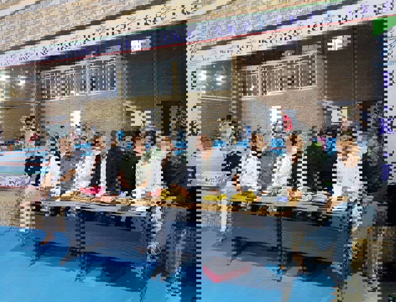 1884319