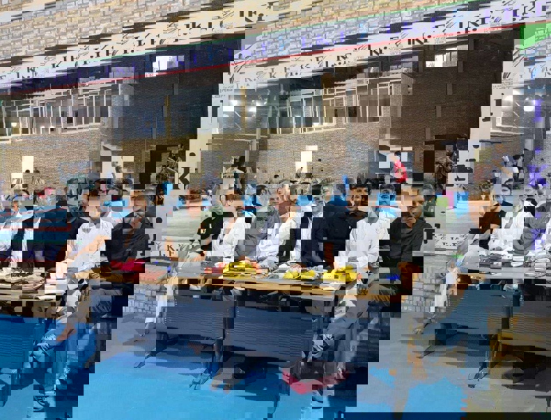 1884319