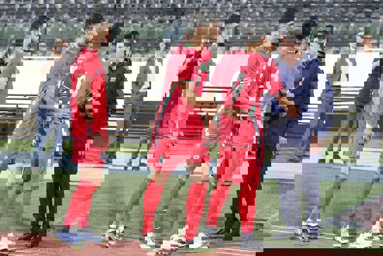 1884470