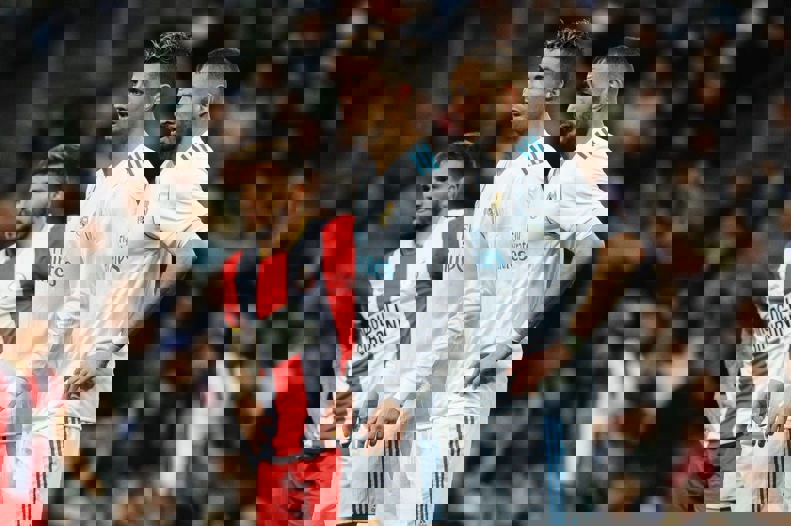 1884569