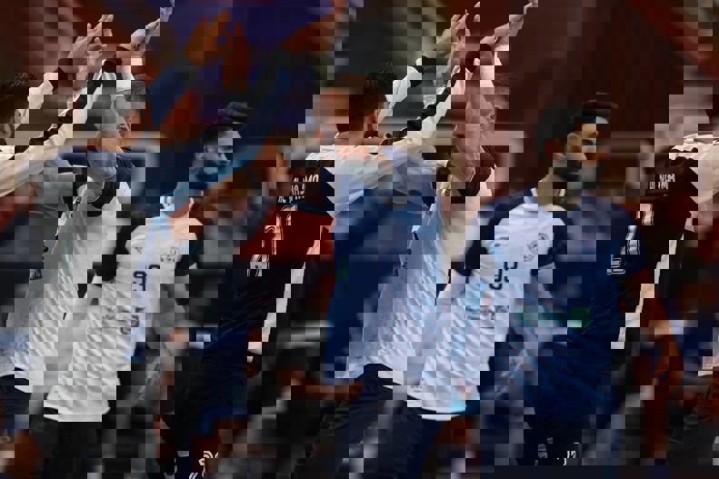 1884656
