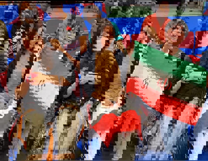 1884877