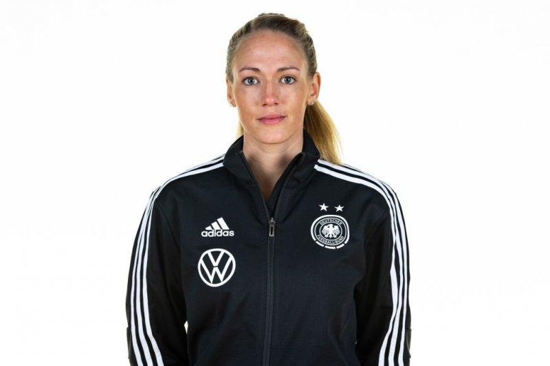 یک زن ناشناس در اردوی تیم ملی آلمان