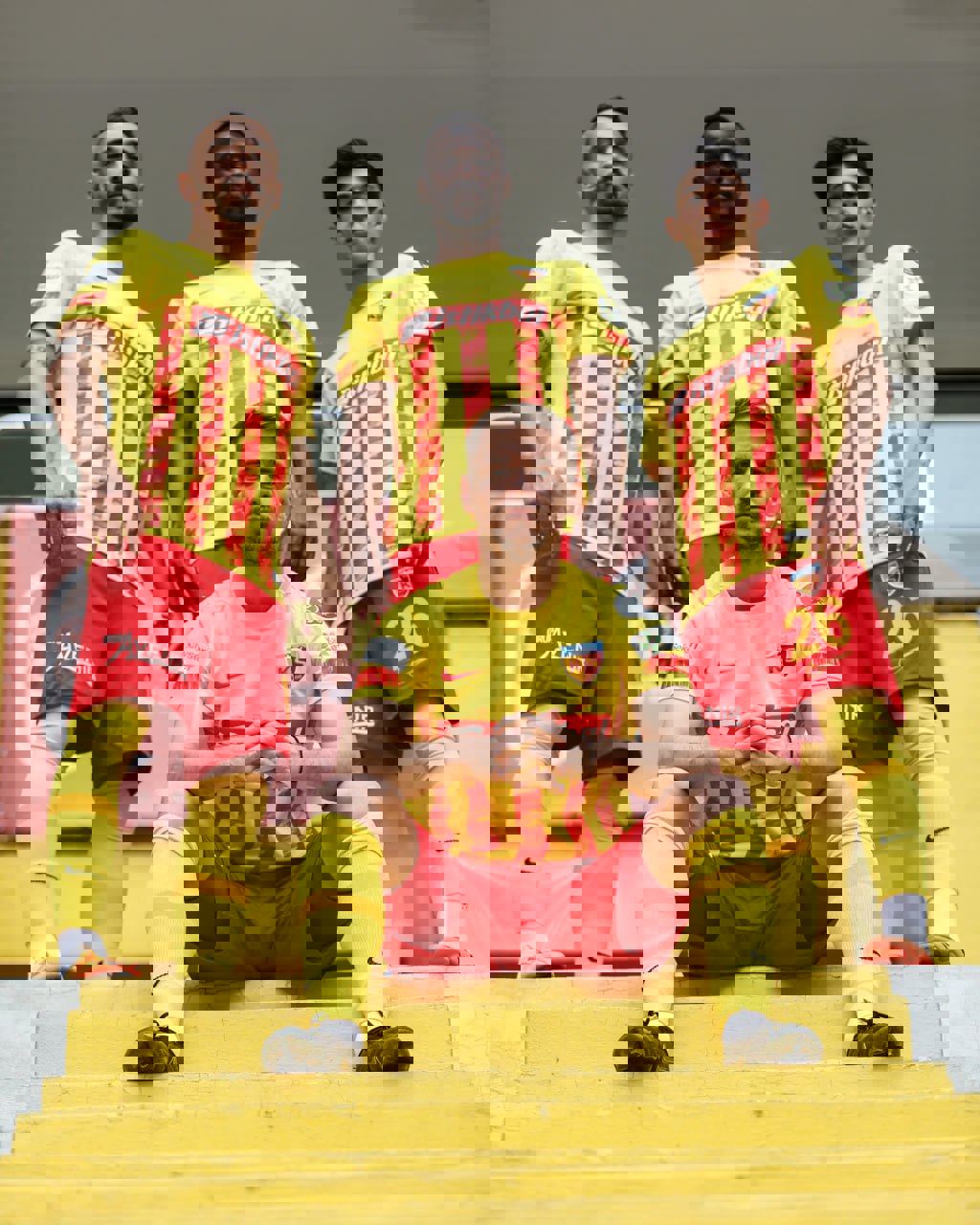 1885123