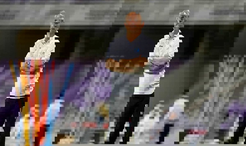 1885390