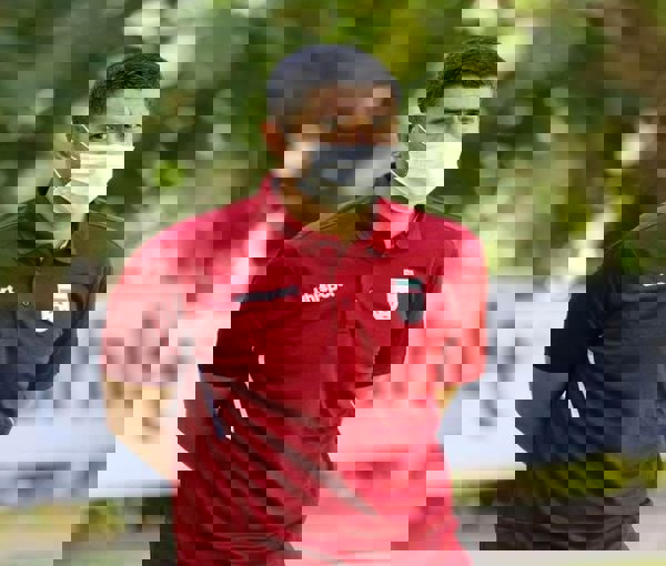 1885466