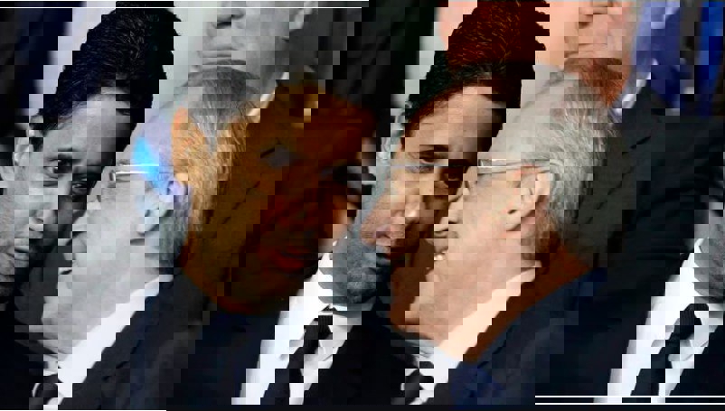 1885454