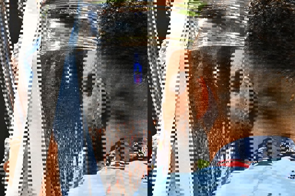 1885845