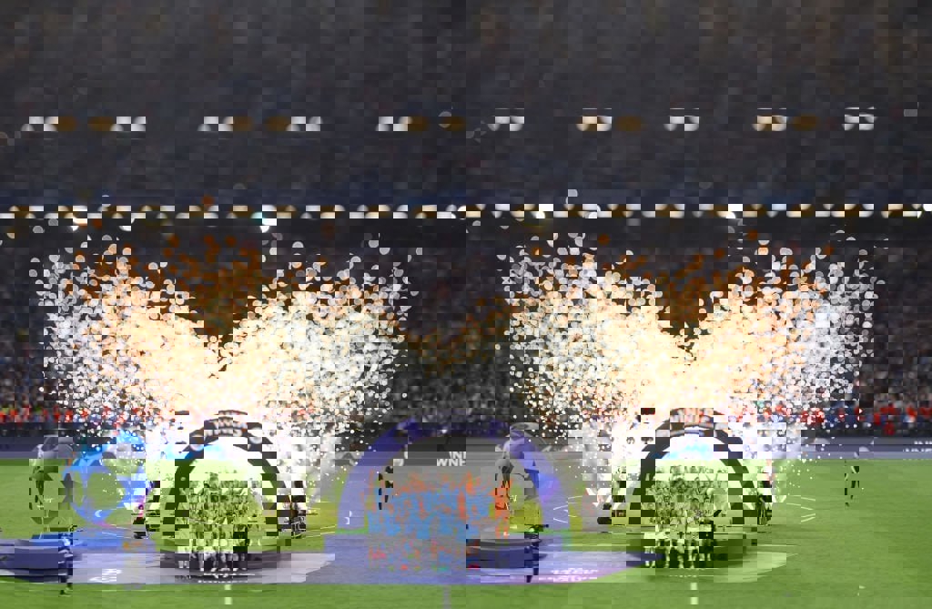 1885844