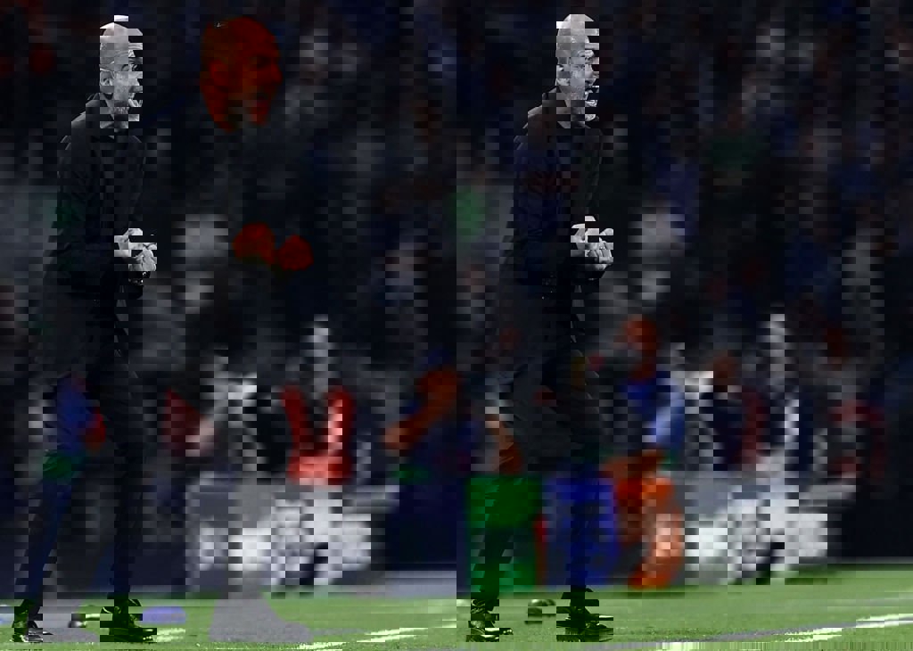 1885881