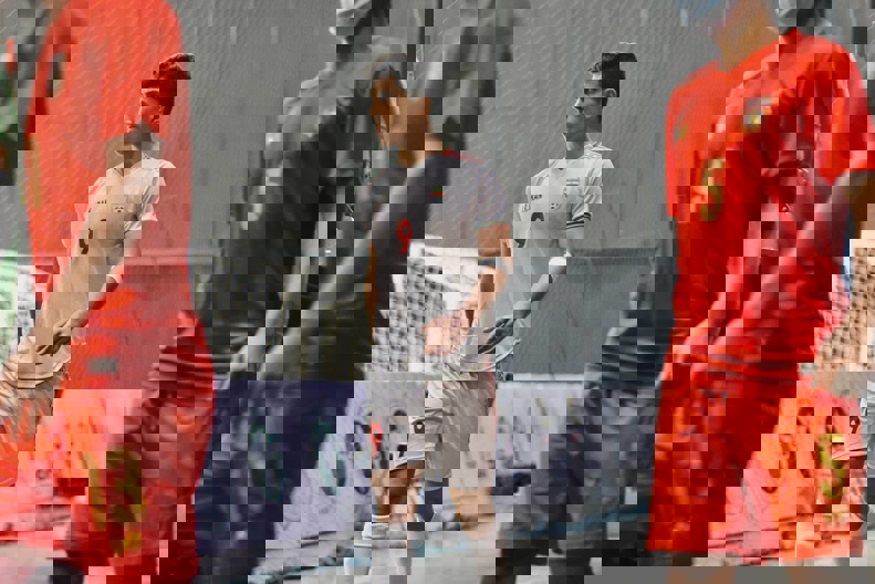 1886231
