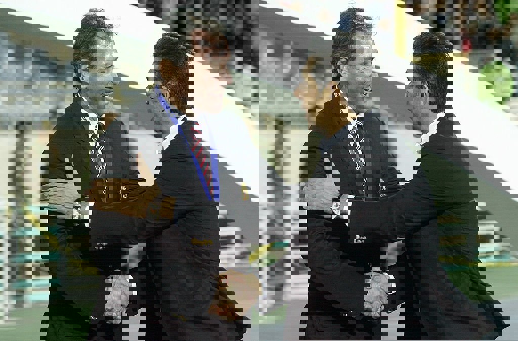 1886480