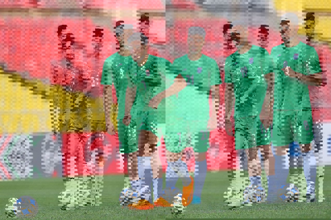 1886590