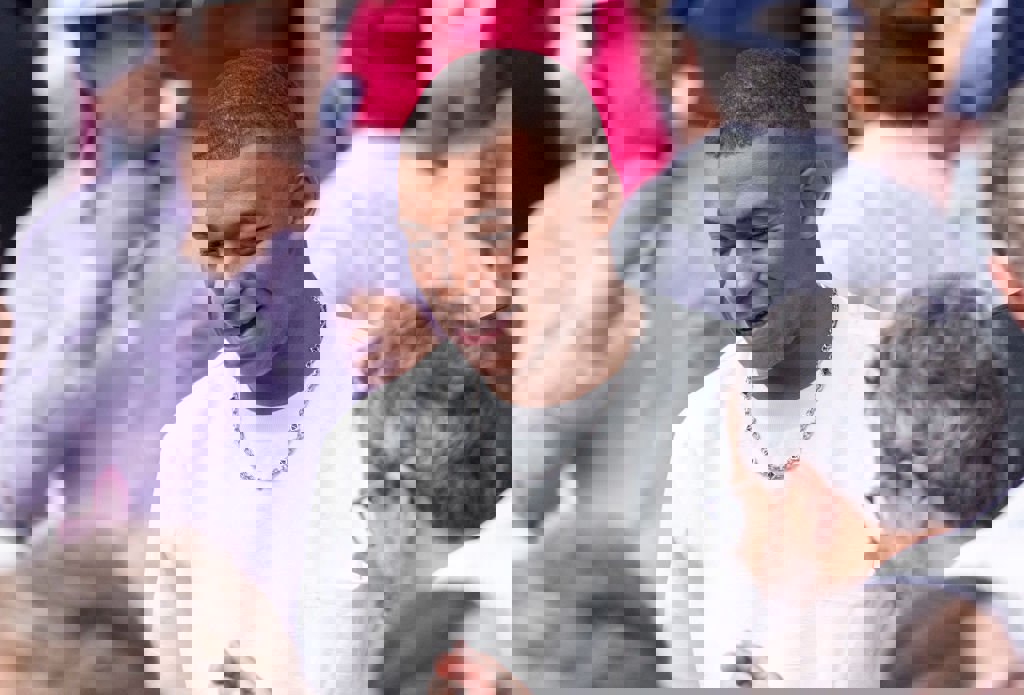 1886665