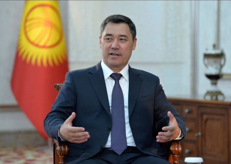 رییس‌جمهور قرقیزستان، هوادار تیم ملی شد!