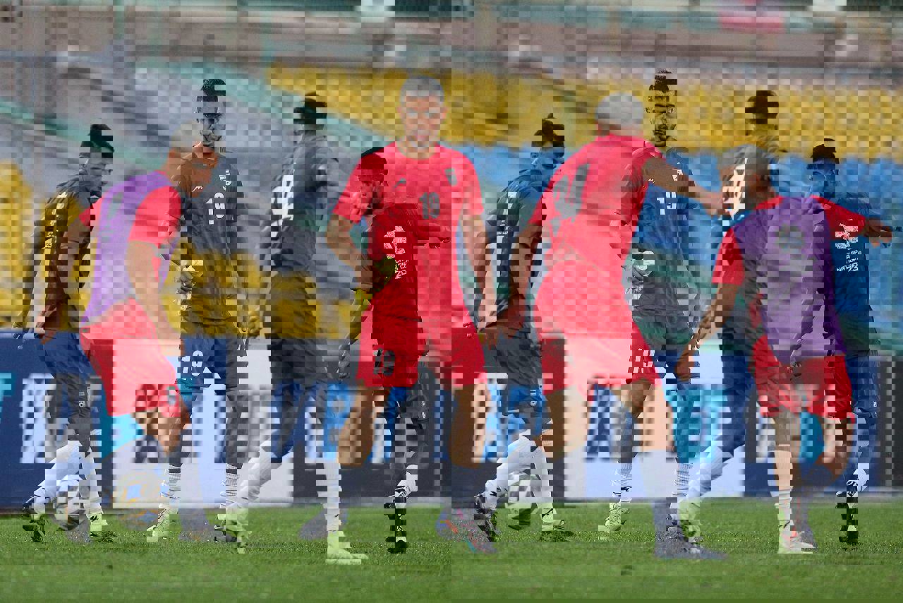 1887672