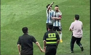 دیبو مارتینز همدست جیمیجامپ شد! (عکس)