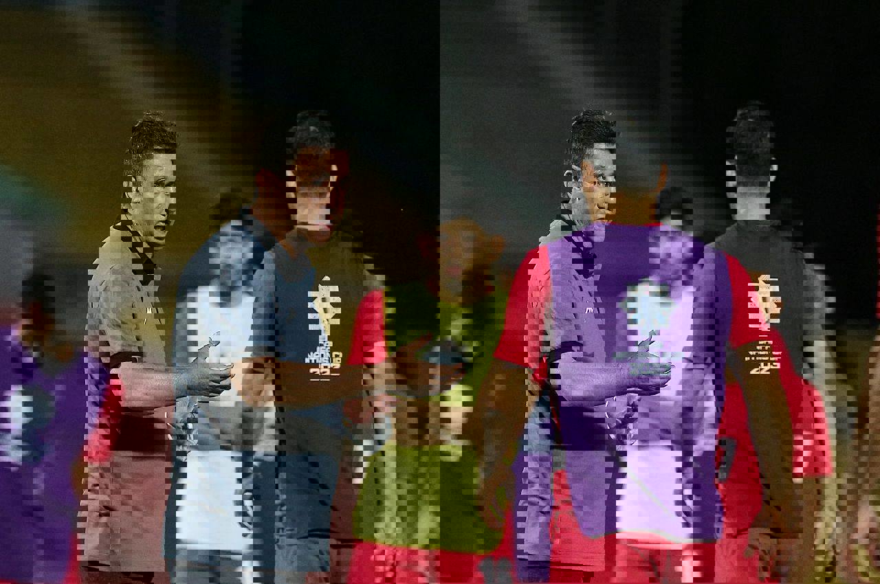 1887673