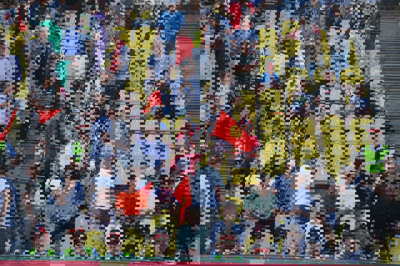 1888392