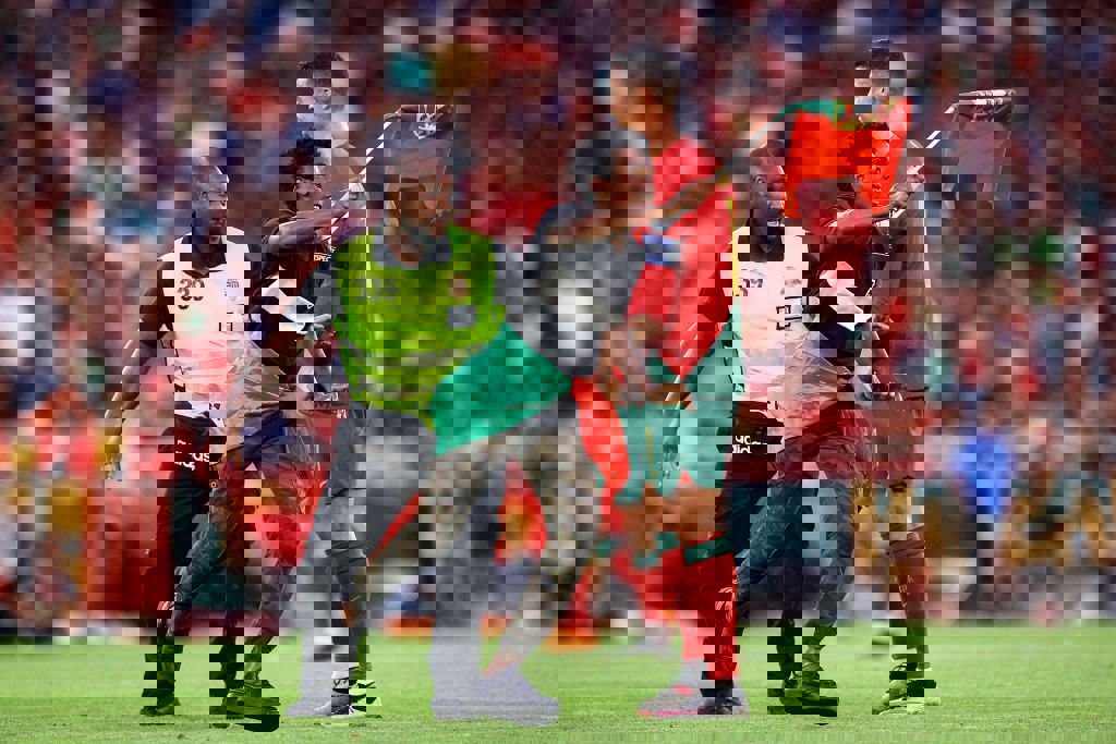 1888436
