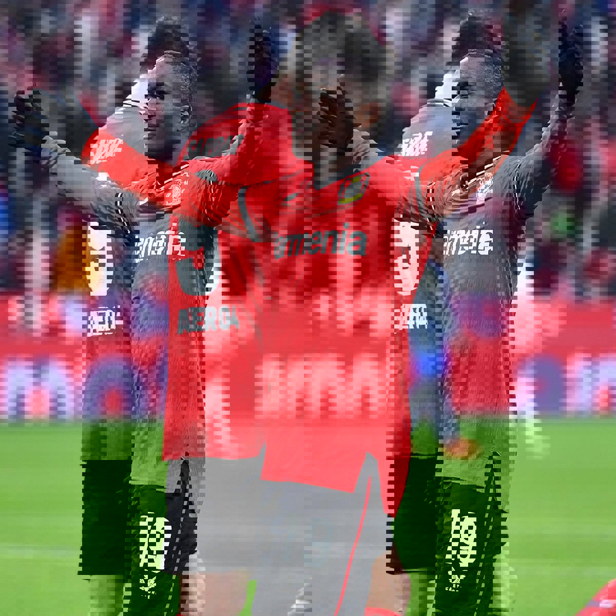 1888570
