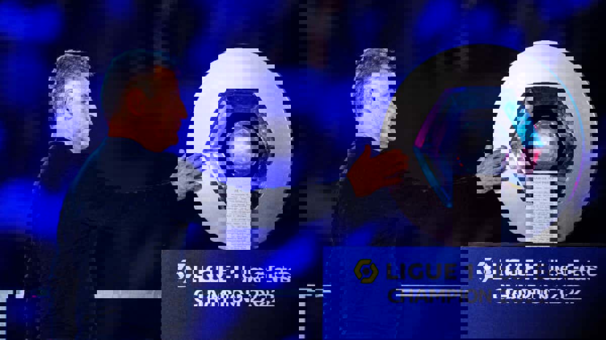 1888718