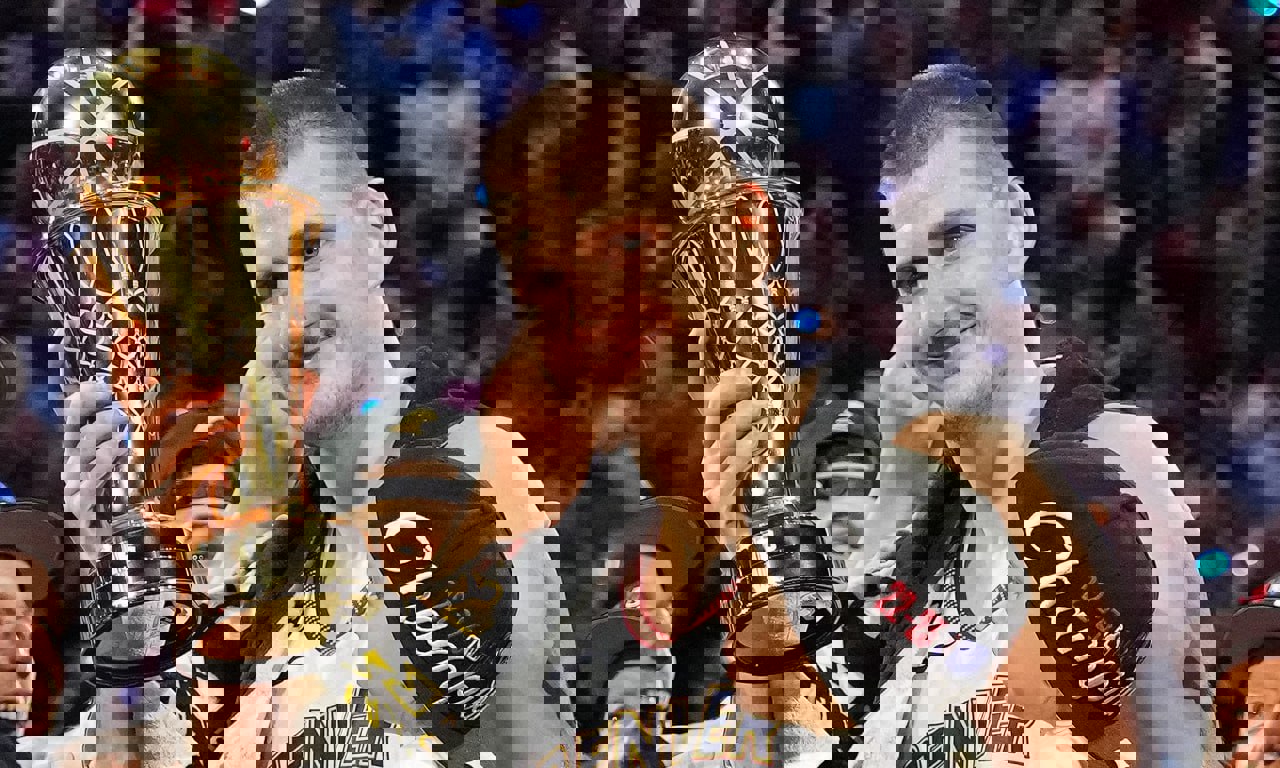 1888956