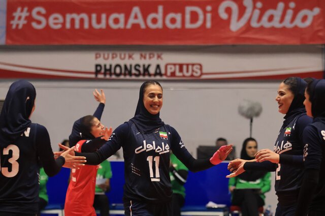 پیروزی زنان والیبال ایران مقابل هنگ‌کنگ