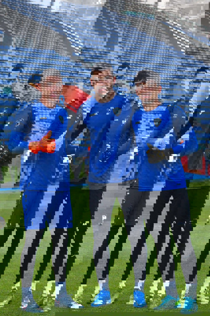 1889139