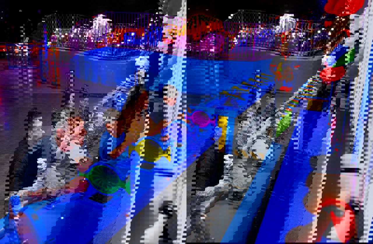 1889166