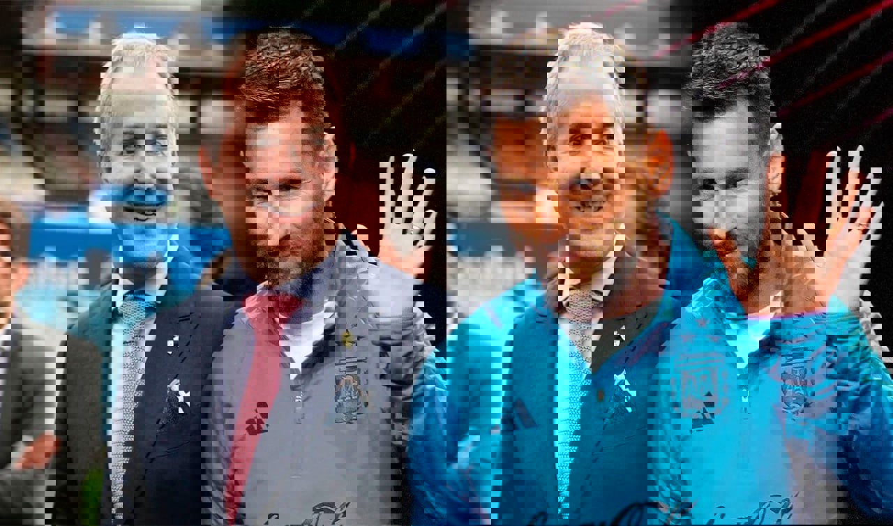 1889541