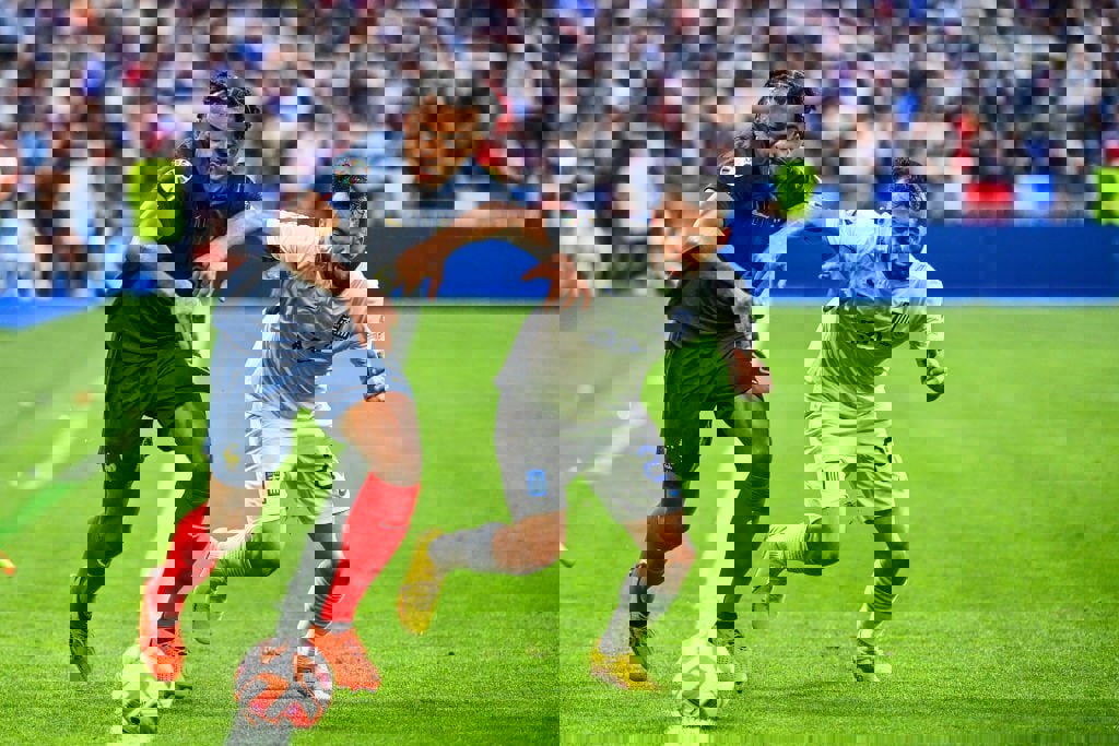 1889219