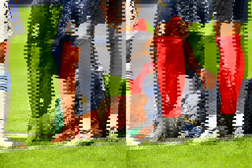 1889222