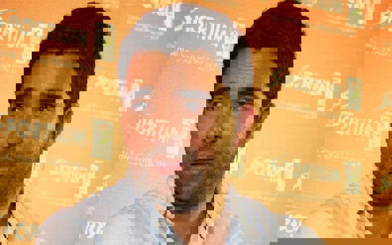 1889553