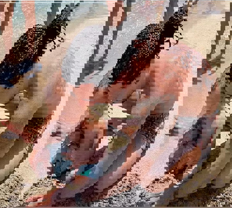 1889429