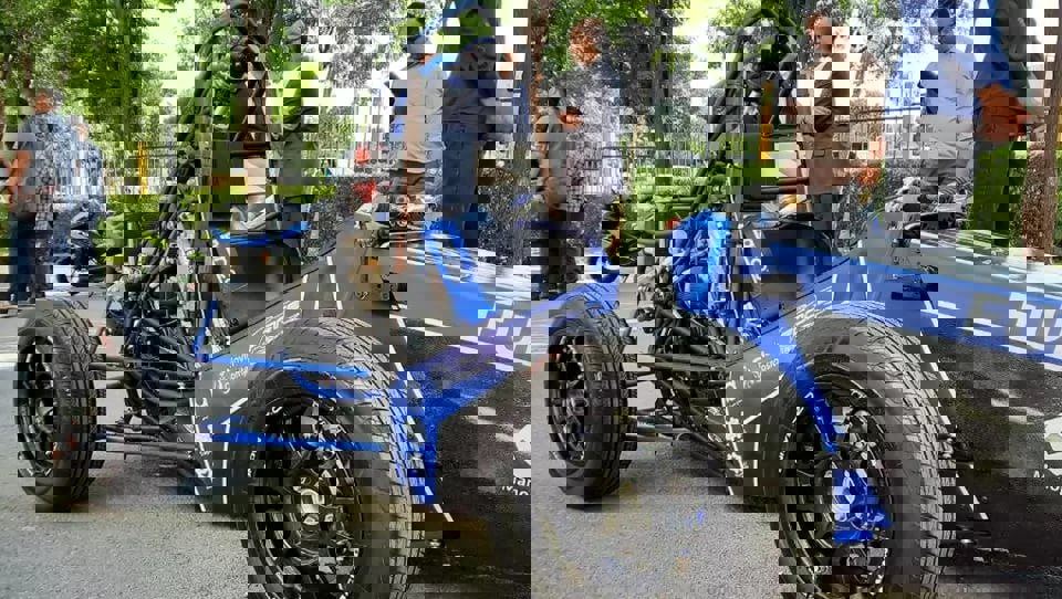 1889625