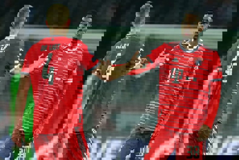 1889748