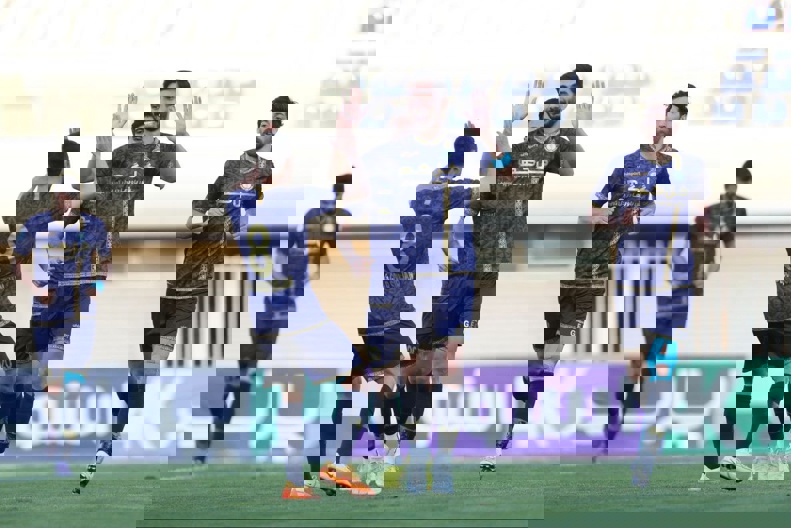 1889782