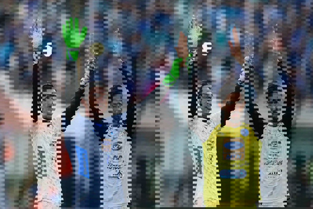 1889972
