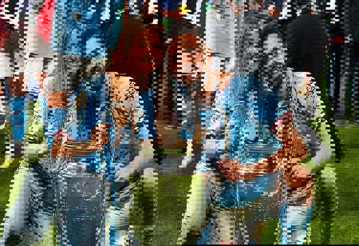 1890026