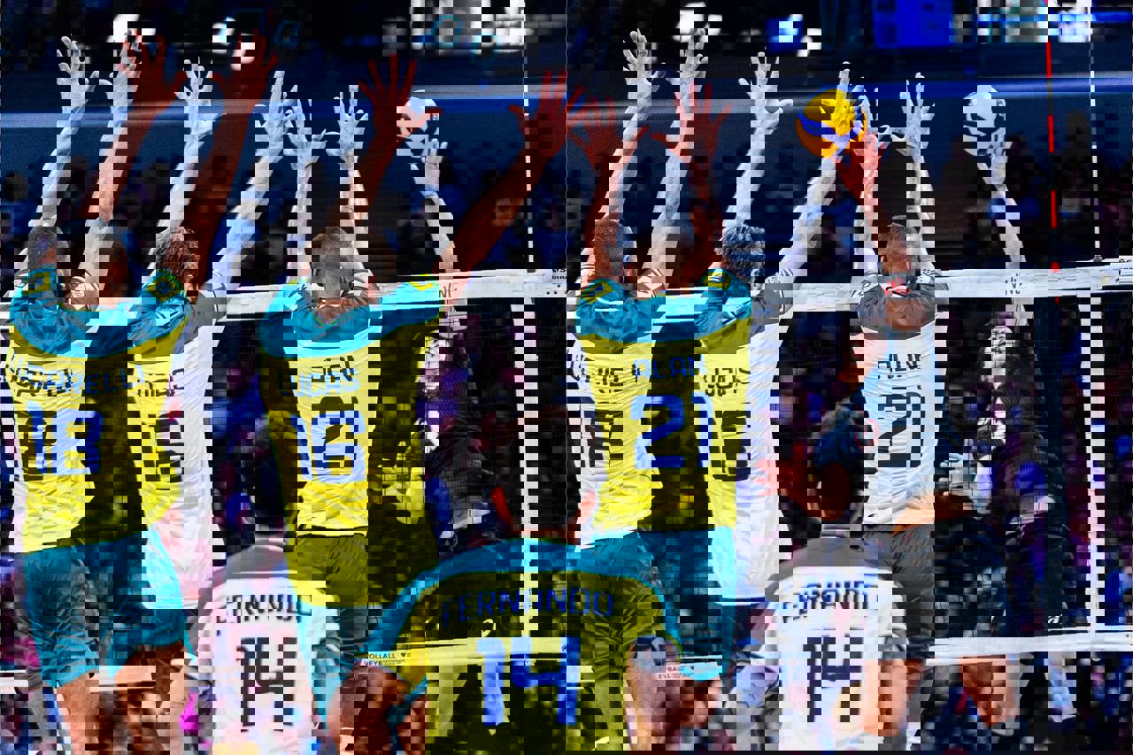 1890216