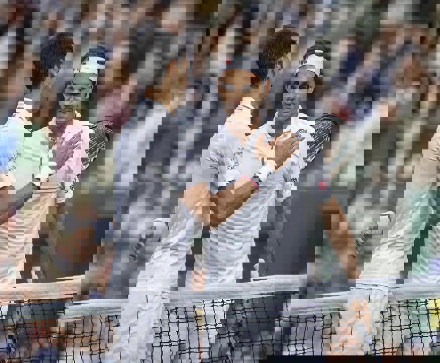 1890402